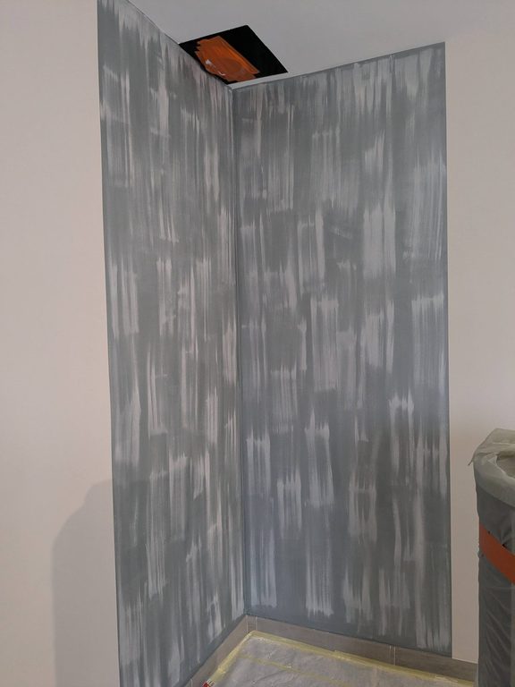 Peinture décorative — coin de mur en effet brossé gris argenté