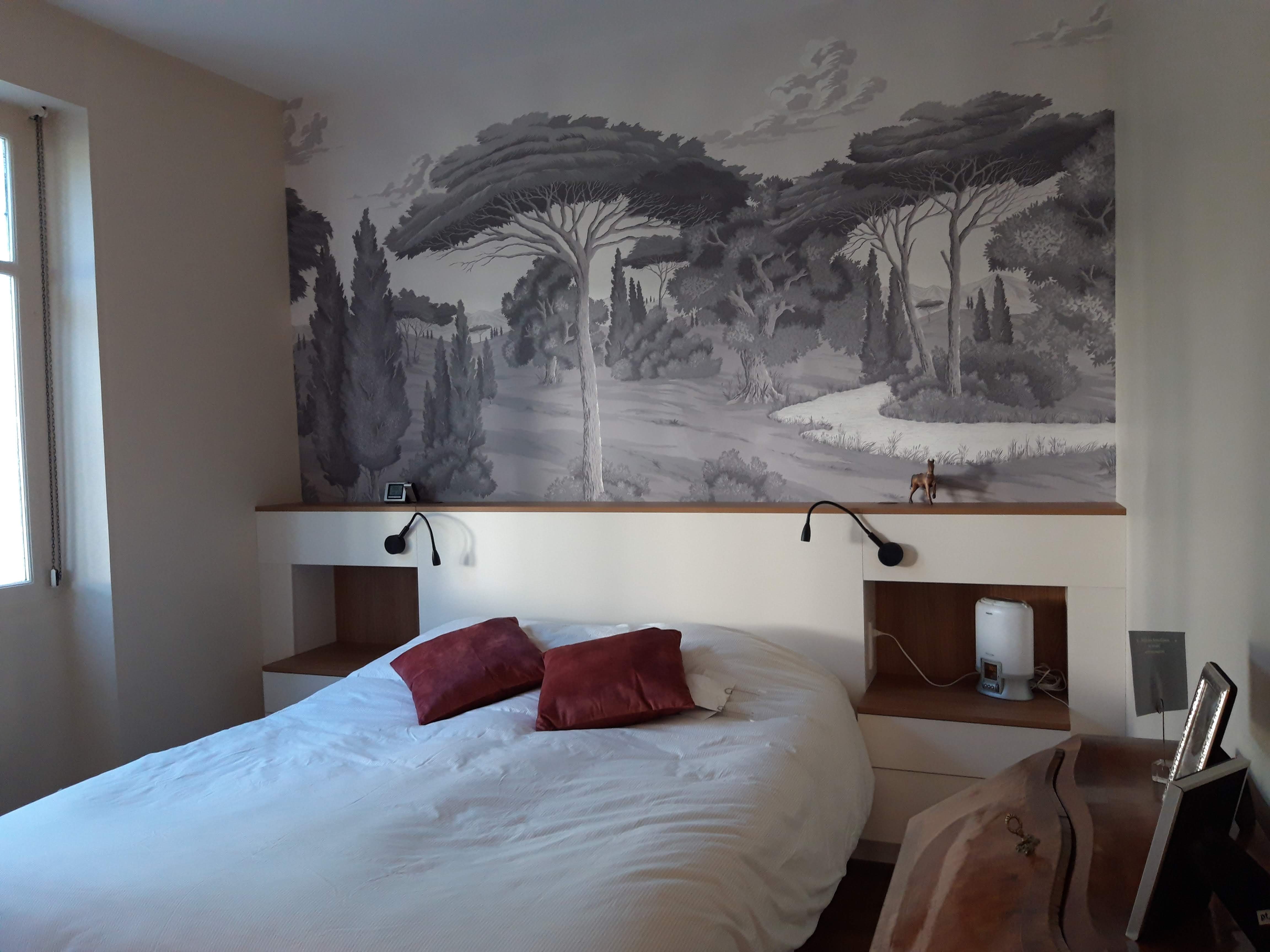 Papier peint panoramique paysage gris en tête de lit