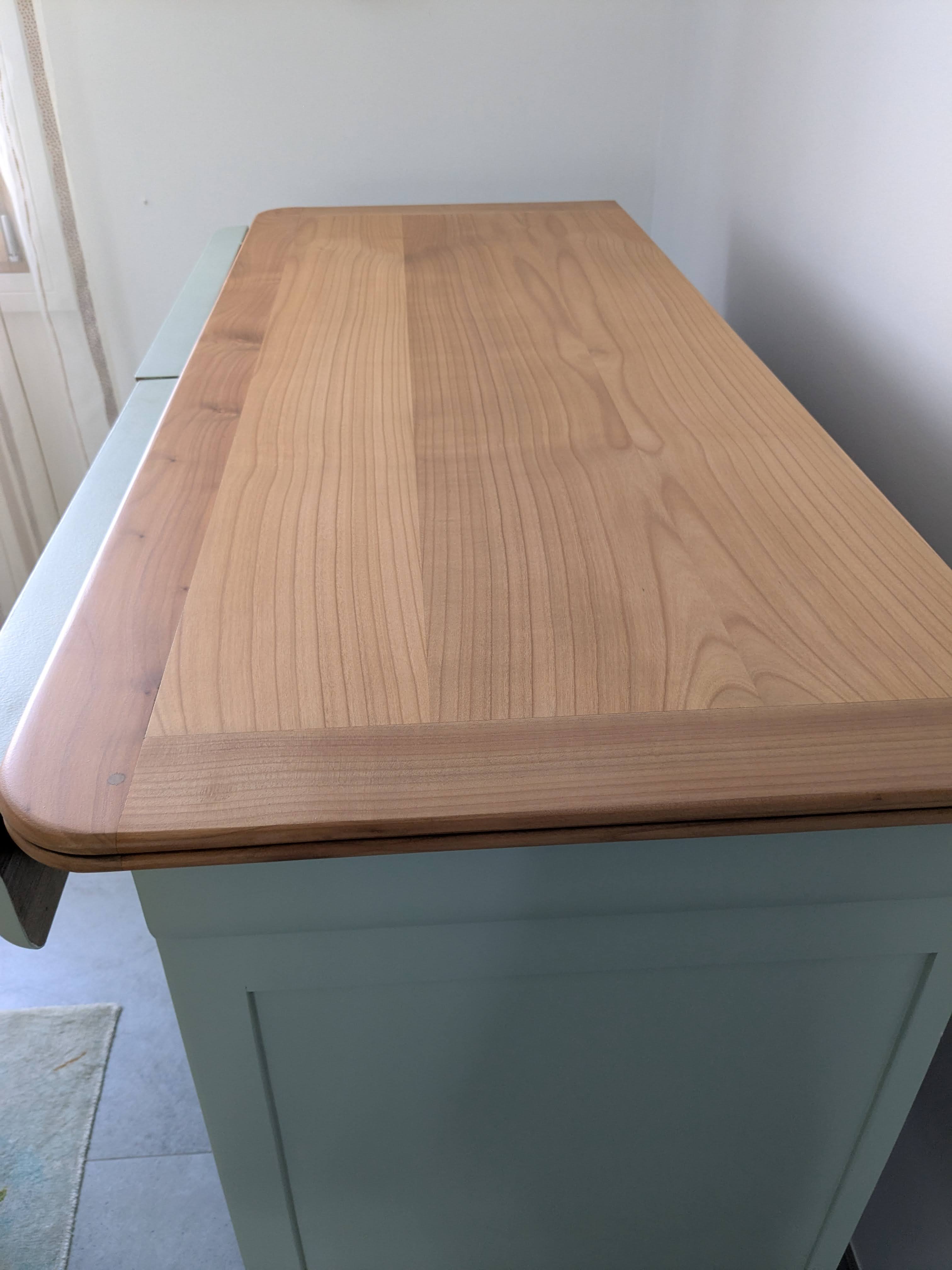 Buffet Louis-Philippe — plateau bois naturel vitrifié