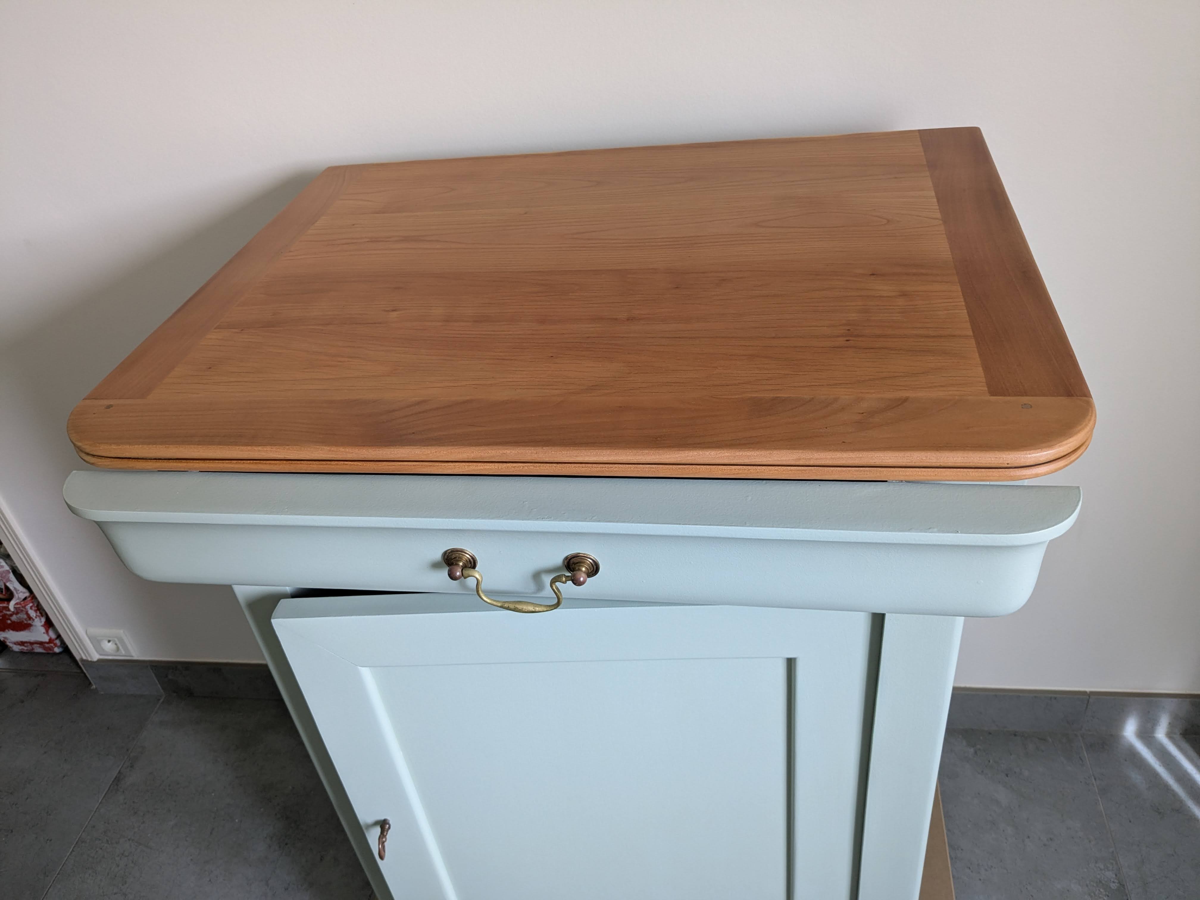 Buffet Louis-Philippe relooké vert d'eau