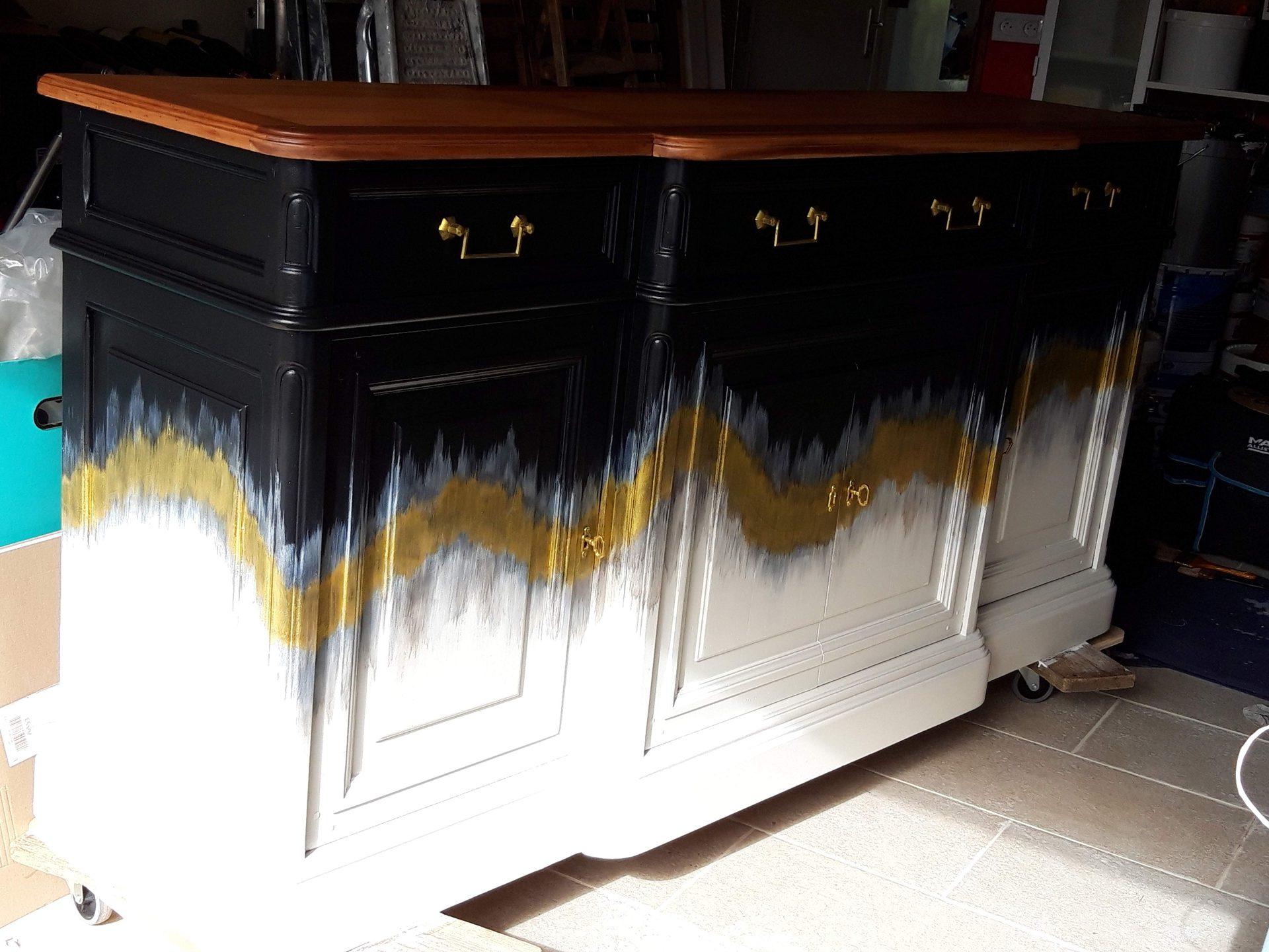 Buffet relooké noir avec effet ombré doré — Blanch'ART